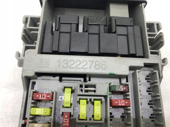 фото №6, Коробка предохранителей opel insignia a 13222786