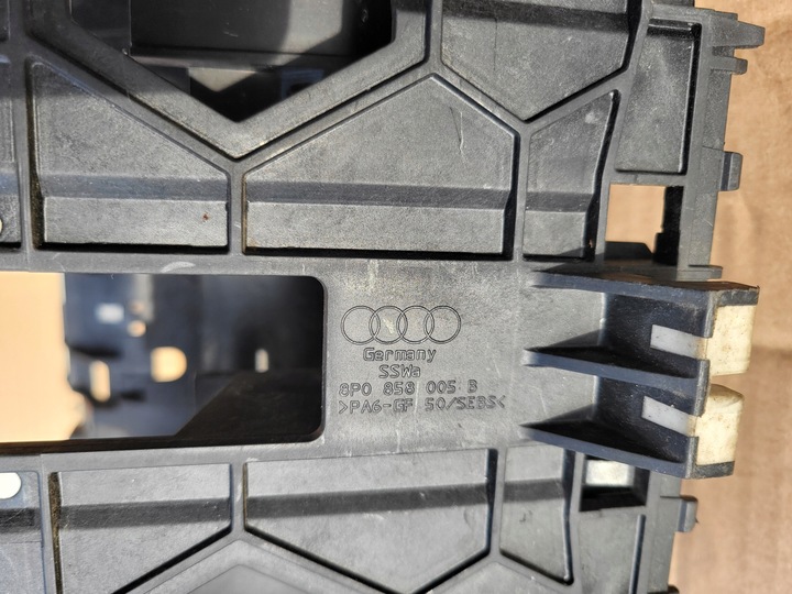 фото №8, Рамка защита радио audi a3 8p оригинальный номер 8p0858005b