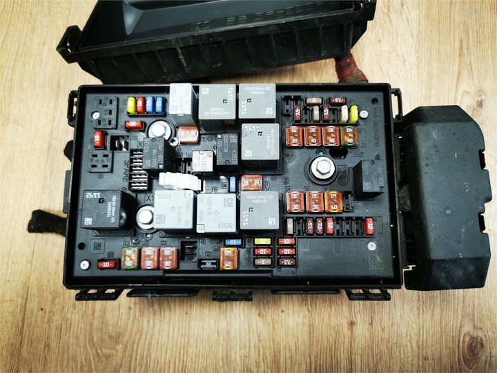 фото №3, Opel zafira c 2.0 cdti коробка предохранителей