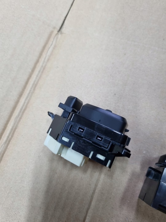 фото №8, Hyundai ix25 383495-1310 / 3834951310 подъёма szy i зеркал reg.