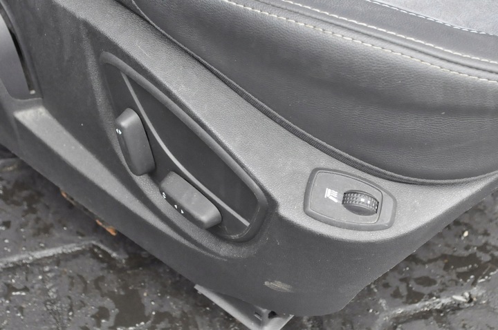 фото №15, Renault laguna iii сиденья диван обшивки туннель европа