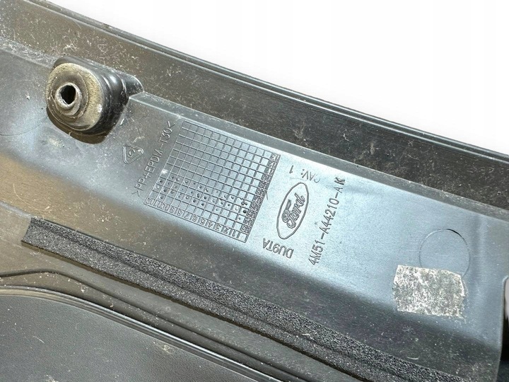 фото №7, Спойлер крышки зад ford focus 2 2007 4m51-a44210-ak