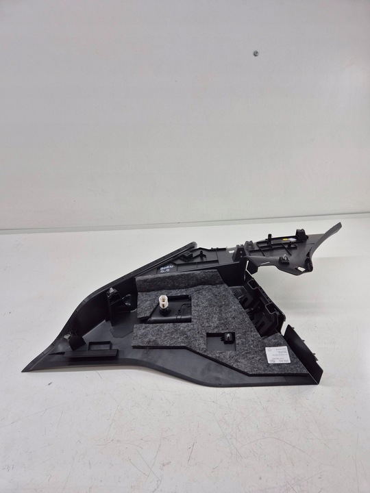 фото №5, Cupra born 2024 права сторона захист середня стійка / c