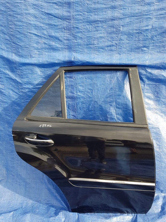фото №1, Двері правий зад mercedes ml w164 c197 197
