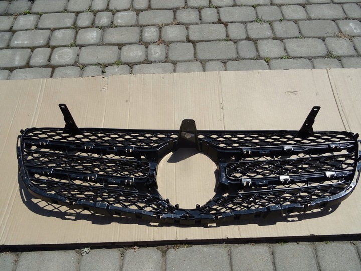 фото №1, Mercedes glc w253 решітка оригінал bdb a25388066