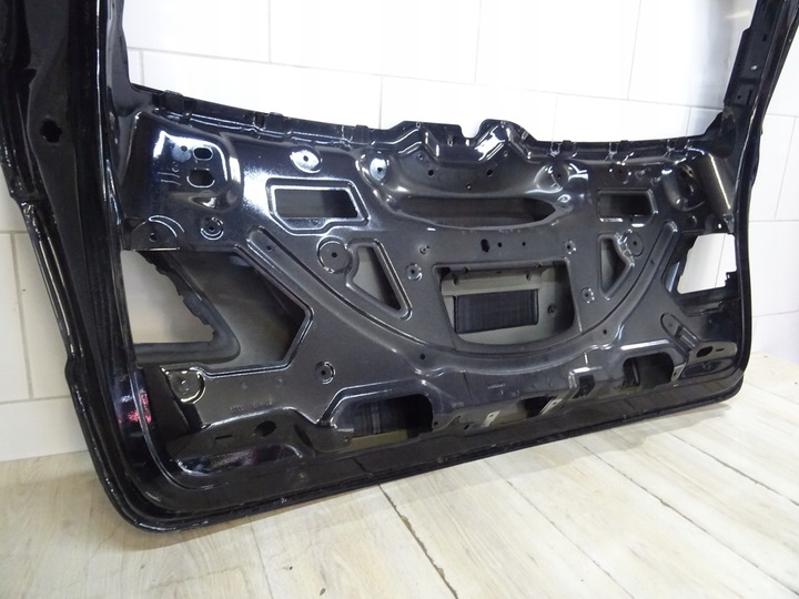 фото №12, Крышка задняя mercedes gle w166 amg 4.3 llu