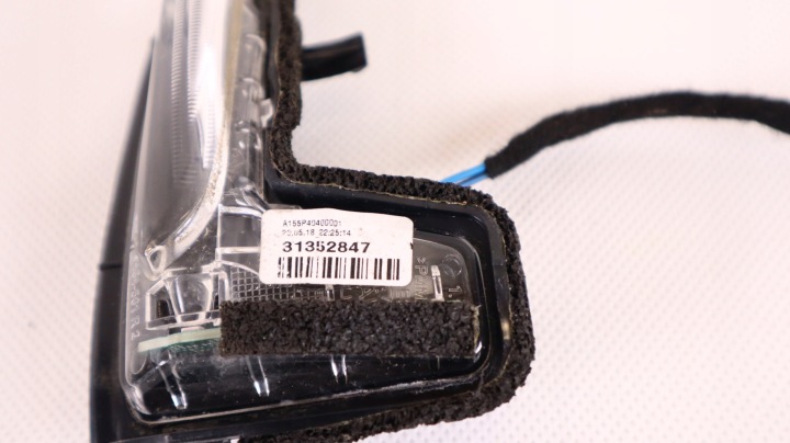 фото №5, Volvo xc90 ii поворотник зеркала правое 31352847