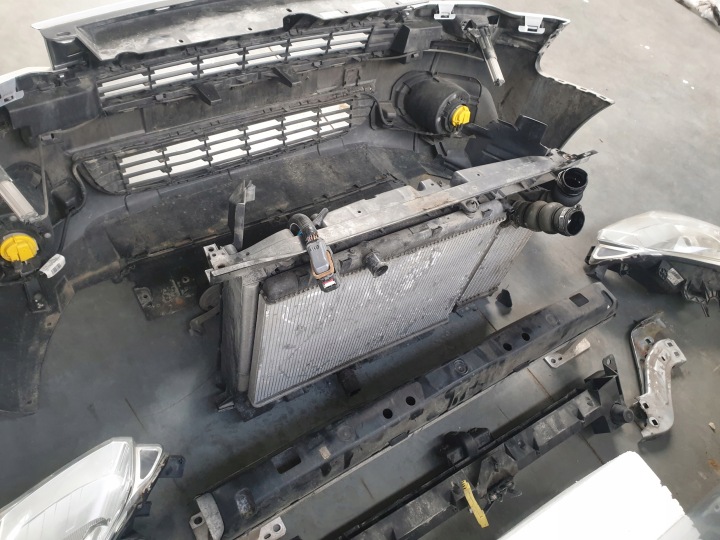 фото №7, Citroen berlingo iii 1.6 hdi перед комплектный