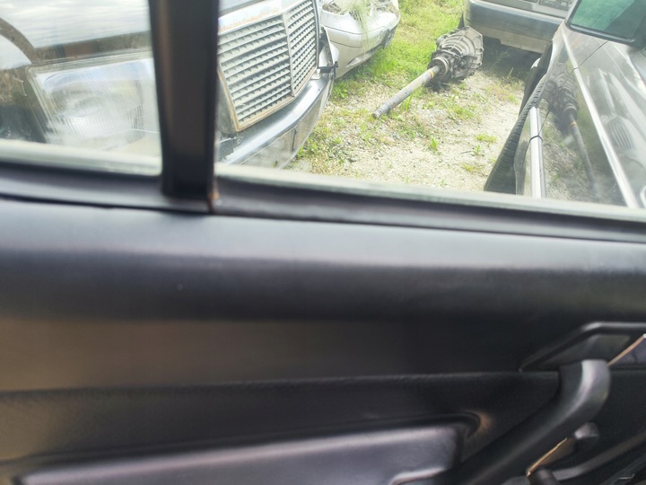 фото №11, Mercedes w201 190 обшивки обивка дверь перед зад