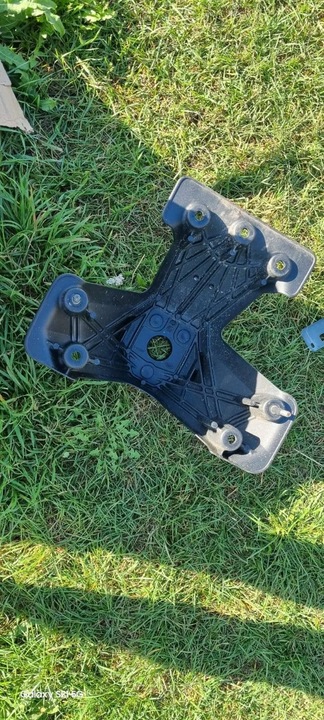 фото №7, Defender ii l663 крепление колёса запасного каркас