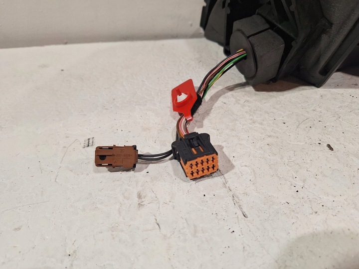 фото №8, Дзеркало зовнішні праві 13 pin 98261675xt peugeot 308 ii t9 13-