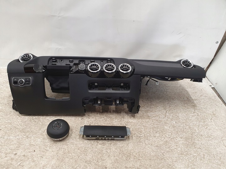 фото №1, Консоль панель подушка безпеки mercedes gla a247 h247 x247 оригінал демонтаж 247