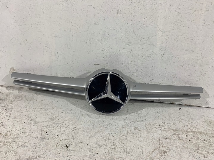 фото №1, Mercedes c-klasa w205 решітка радіатора решітка w бампер перед