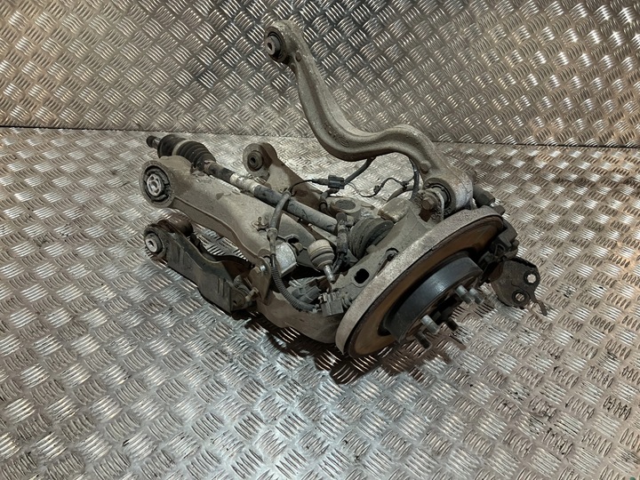 фото №1, Поворотна опора зад лівий важелі піввісь land rover discovery sport l550 2.2 d