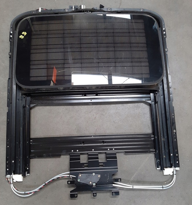 фото №1, Audi a d4 люк солнечный 4h0877041b fj3 крыша стекло