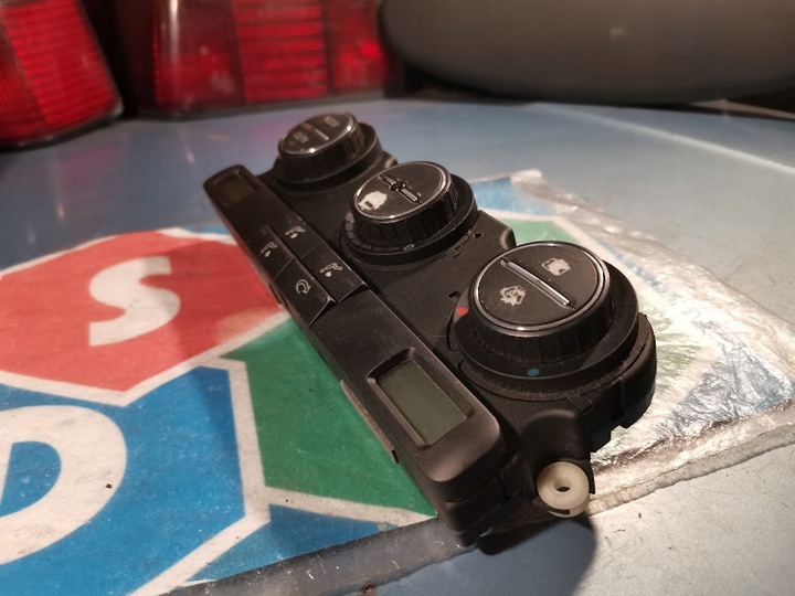 фото №6, Панель повітропровід кондиціонера перемикачі vw golf v