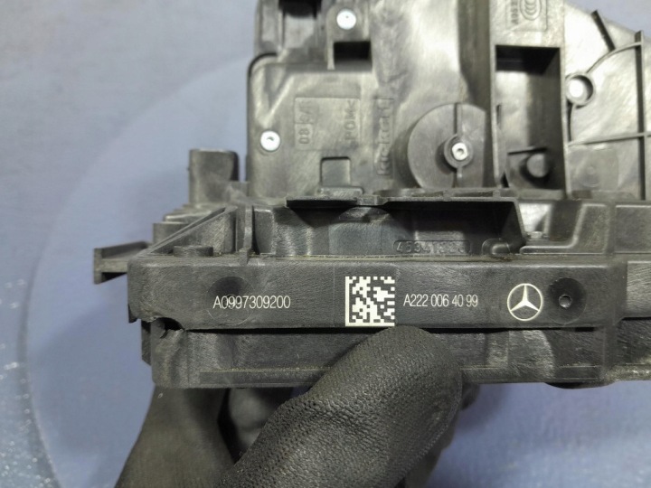фото №6, Mercedes gle w167 замок дверь зад заднее правое 4 pin a2220064099