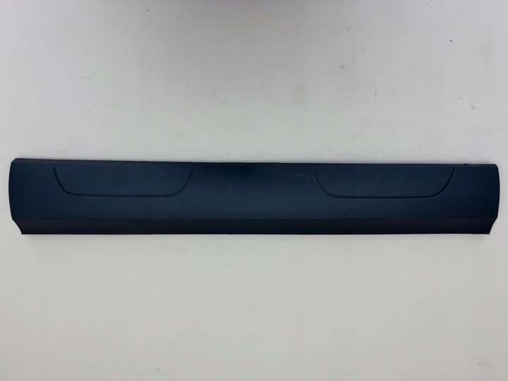 фото №1, Audi q3 1 i 11r- планка двері лівий перед ліва передня 800853959