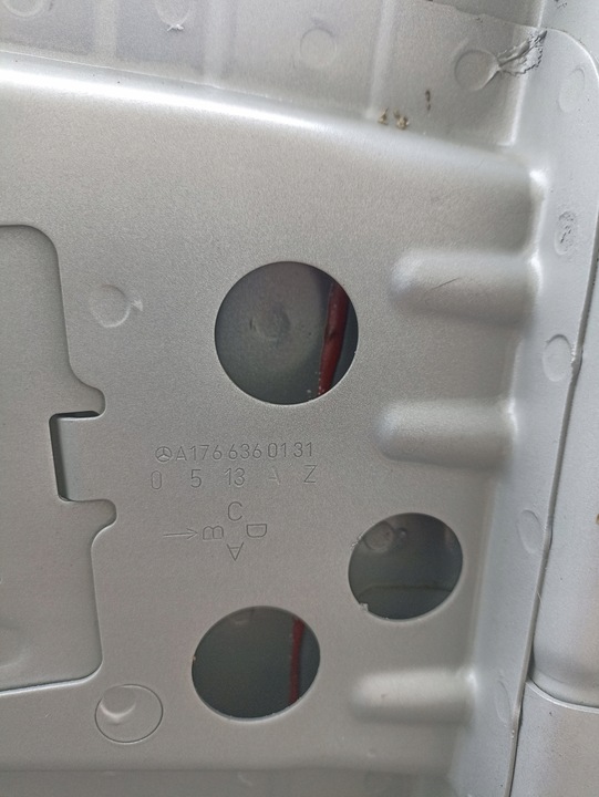 фото №6, Mercedes cla w117 sedan крыша обшивка 761