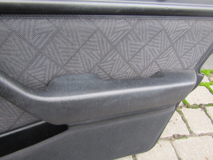 фото №10, 30 mercedes w124 правая передняя обивка дверь правый перед 93-96 e класс