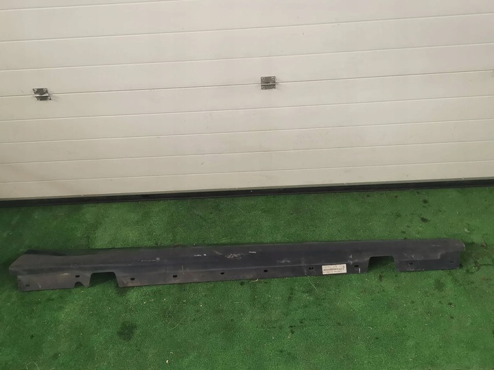 фото №1, Bmw 3 e90 поріг планка порогова права