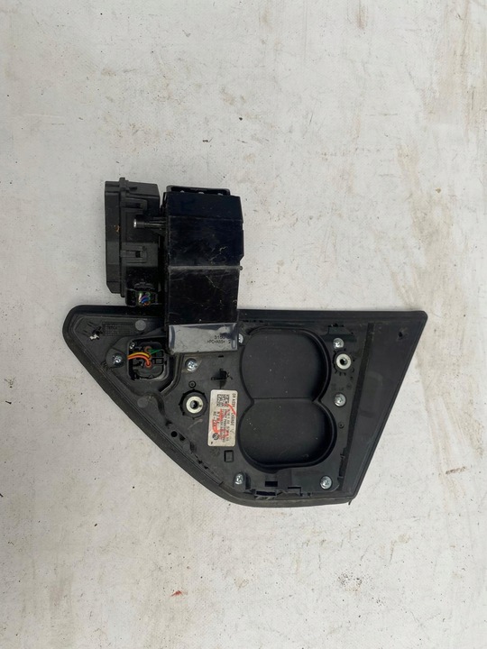 фото №7, Hyundai ioniq 5 21- крышка гнездо зарядки