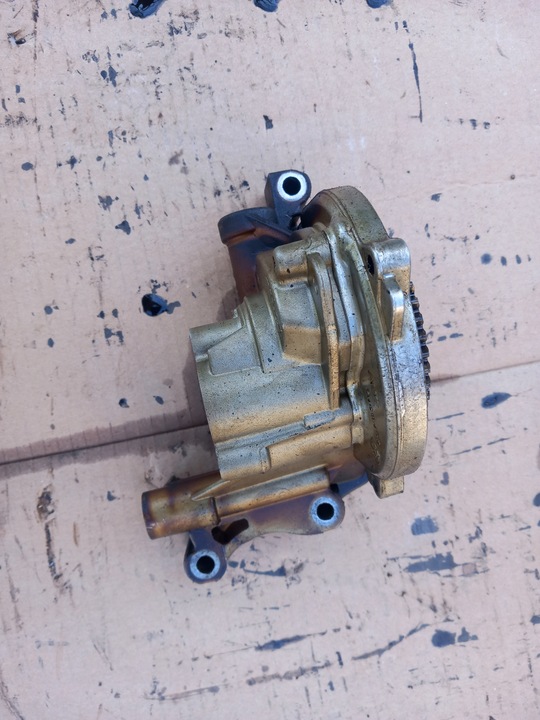 фото №1, Насос масла 1,2 tsi cbz vw 03f115105c