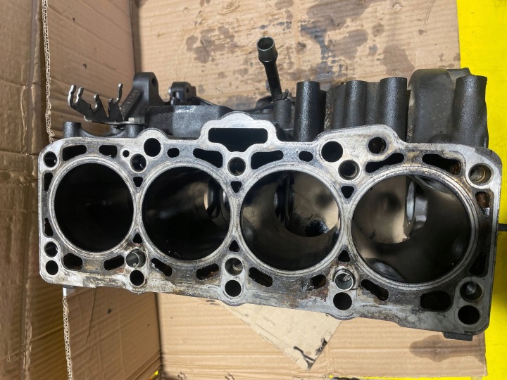 фото №7, Seat ibiza iii 6l блок двигателя 038021