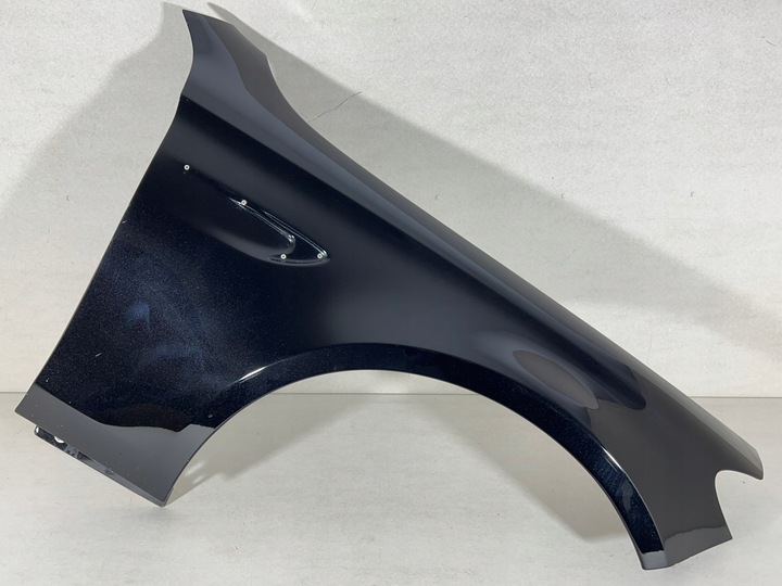 фото №1, Mercedes e-klasa 6.3 amg w213 крыло правый перед