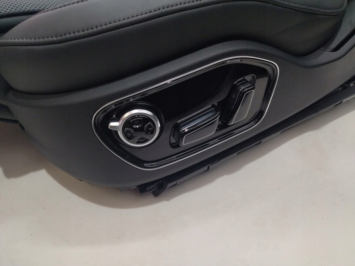 фото №11, Обивка сиденья перед сиденья зад rse bose audi a8 d4 длинный рестайлинг 2015-2018r