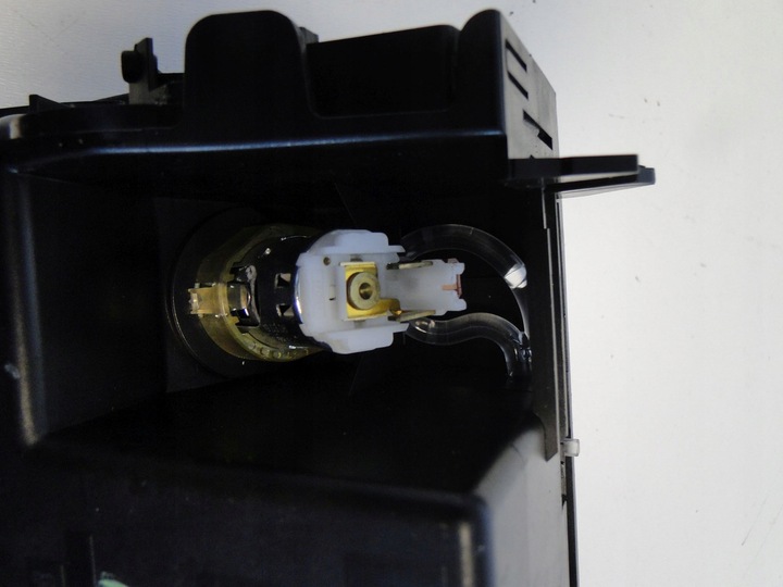 фото №9, Mercedes cls 219 w219 бардачок попільничка гайка