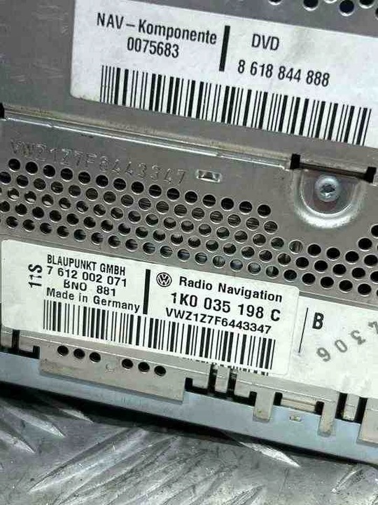 фото №8, Радио з навигация vw golf plus 5m1, 521 1k0035198c 1.9l дизель 77kw 2008