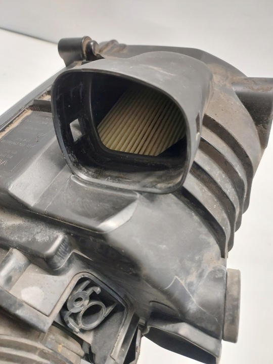 фото №8, Корпус фільтра повітря 1.4 tsi cax vw seat skoda audi 1k0129607al