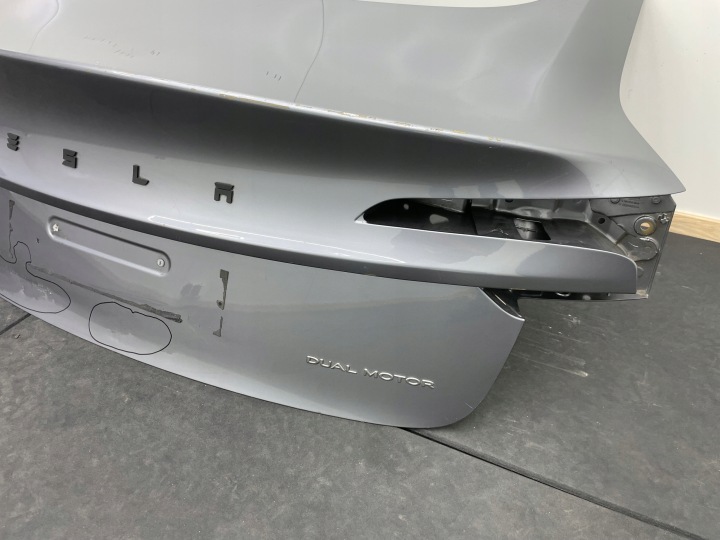 фото №9, Tesla 3 рестайлинг highland 2023r-- крышка багажника зад задняя