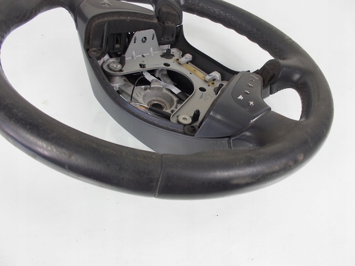 фото №3, Кермо toyota avensis 2 t25 2,0 vvti 03-08