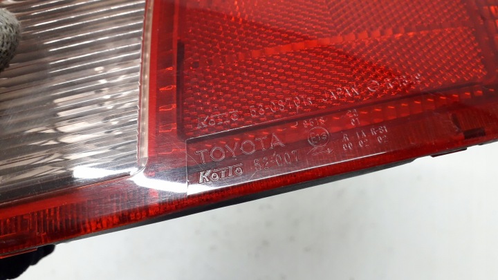 фото №9, Toyota yaris 1 i 99- фара правая зад задняя