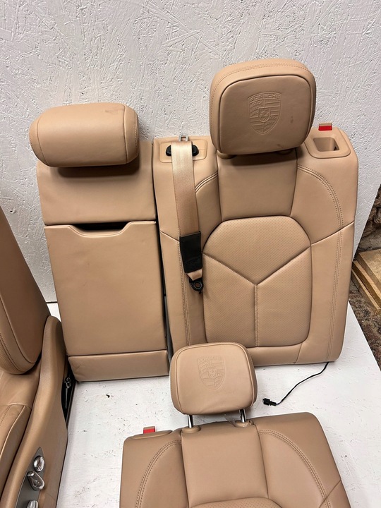 фото №7, Porsche macan ii рестайлинг 2023 mojave бежевый сиденья диван обшивки комплект