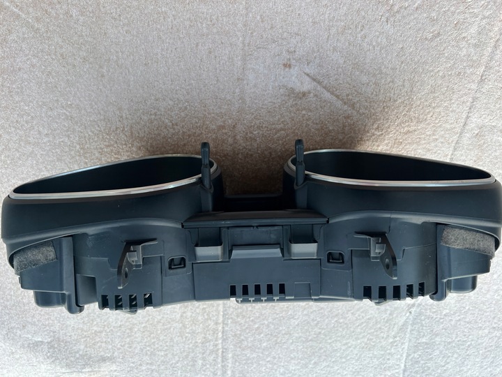 фото №12, Audi r8 v10 420 2006-…licznik приборы 420920930e ue