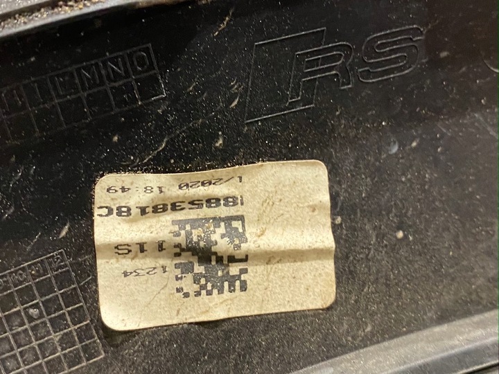 фото №6, Audi rsq8 q8 захист планка rh крила 4m8853818c