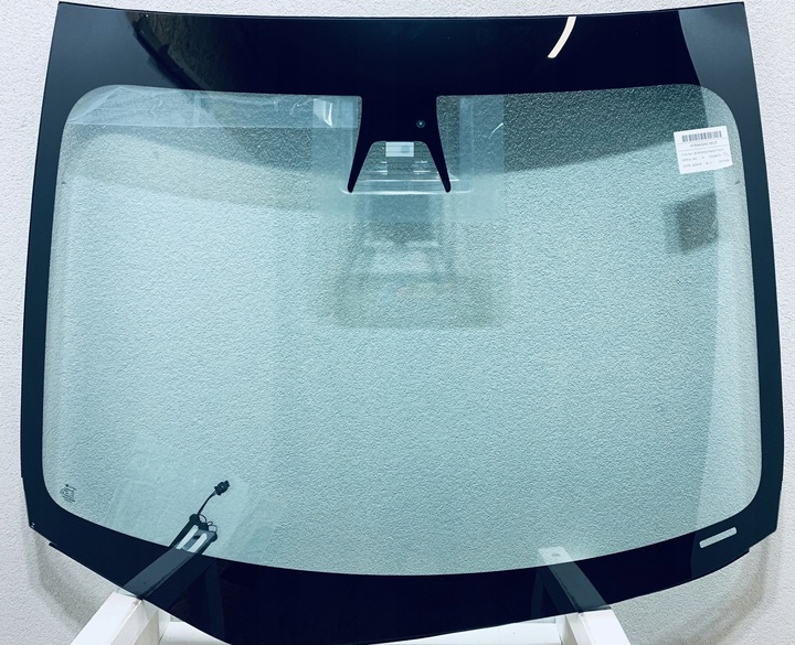фото №1, Стекло лобовое новая tesla 3 2017-2021 aku+kam+sen