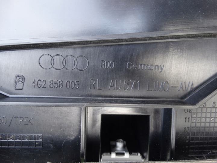 фото №7, Торпедо роздавальна консоль капот audi a6 c7 чорний чорна англієць