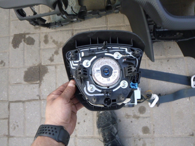 фото №6, Консоль панель подушки ремені peugeot 208 2008 рестайлінг 2017