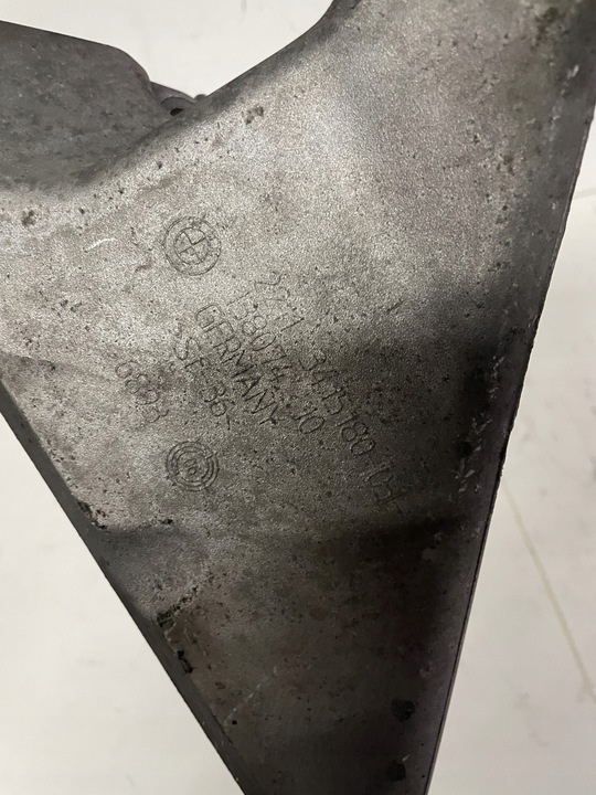 фото №5, Bmw x3 e83 поддержка держатель лапи двигателя n52 2,5 3,0