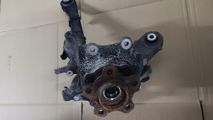 фото №1, Bmw 7 g11 g12 поворотна опора права зад з ступиця