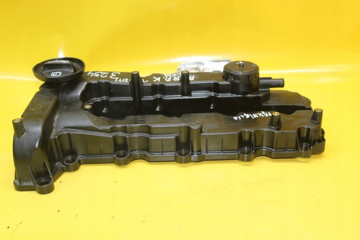 фото №7, Крышка клапанов 55598449 astra k 1.6 cdti