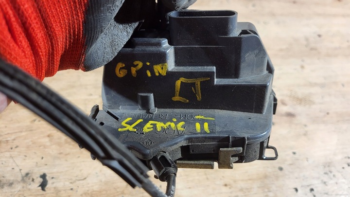 фото №7, Замок лівий зад megane scenic ii 2 03- 6 pin