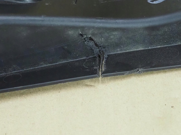 фото №8, Hyundai genesis g70 рестайлінг 21- 86543-g9500 решітка заглушка перед