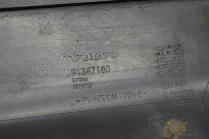 фото №7, Молдинг накладка дифузор бампера зад rdesign volvo v40 ii 31347159 31347160