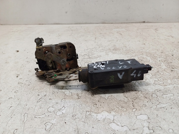 фото №3, Volvo v40 - замок двері лівий зад