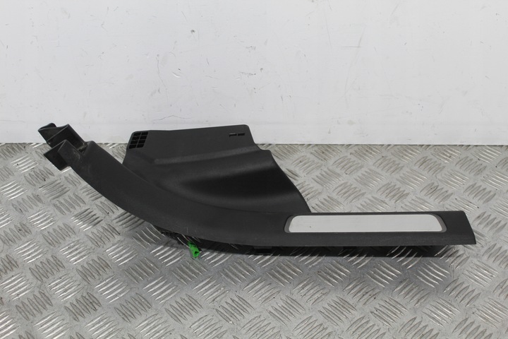 фото №1, Volvo оригинальный номер 31377619 накладка планка пороговая led